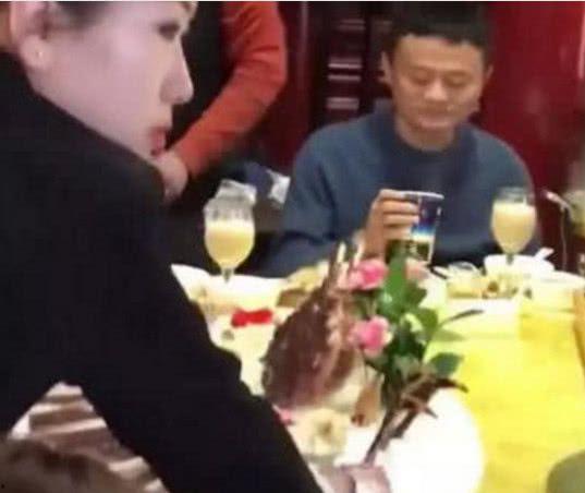 同桌吃瓜视频,揭秘校园里的那些“秘密”