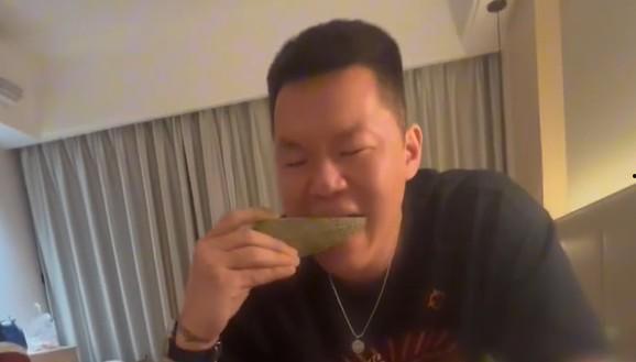 张得帅吃瓜视频
