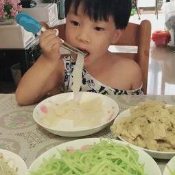 舅姥爷吃瓜,舅姥爷的瓜田奇遇记
